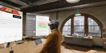 Apple Vision Pro отримує вбудований додаток YouTube