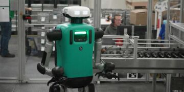 Людиноподібні роботи збиратимуть Toyota RAV4