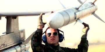 Україна отримає “винищувачі” реактивних “Шахедів” і крилатих ракет