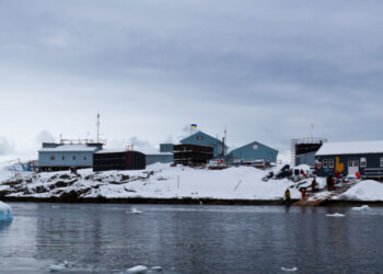 НАТО попереджає: рф стане сильнішою в Арктиці після війни в Україні