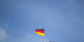 Понад пів мільйона українців покинули Німеччину за три роки війни