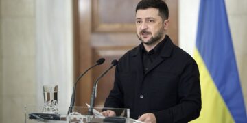 “Не для телефону”: Зеленський збирає закриту нараду щодо переговорів з РФ