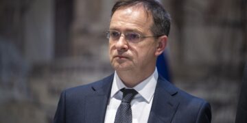 Політична частина переговорів щодо України “зайшла в глухий кут”: Axios дізналося ім’я винуватця