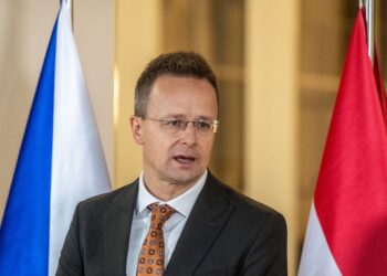 Угорщина зупинила постачання дизельного палива Україні