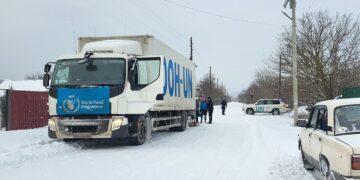 Гуманітарна допомога під загрозою: як атаки РФ і відключення світла зривають поставки