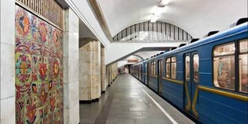 Ранкові обмеження у метро Києва: один із виходів «Хрещатика» не працював