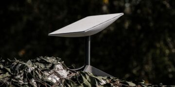 SpaceX відрізає росіян від Starlink: компанія почала боротьбу з атаками дронів