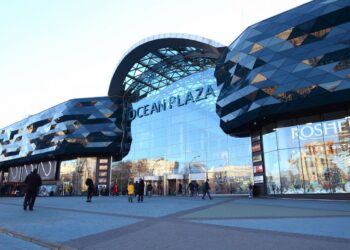 Україна виставить на продаж ТРЦ Ocean Plaza