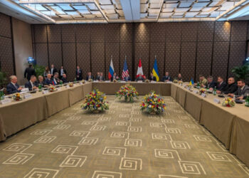 Перший раунд тристоронніх переговорів у Женеві завершився