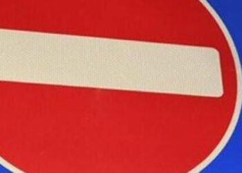 Масові затори у Києві: центр міста закривають для руху транспорту