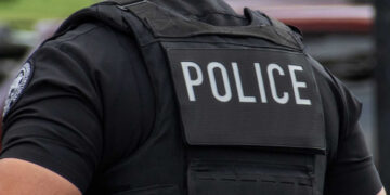 Поліція проводить четвертий день обшуків у маєтку принца Ендрю