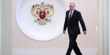 Bloomberg: путін відчуває фінансовий тиск через відновлення переговорів з Україною