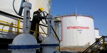 Путін хоче воювати з Україною далі, але у нього є велика проблема, – The Telegraph