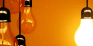 Рекордні темпи відновлення світла: в частині Києва ввели тимчасові графіки