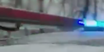 Заблокована автівка серед поля: на Київщині сталась надзвичайна ситуація, – ФОТО