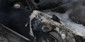 На вулицях Києва згоріли автівки ЗСУ: поліція з’ясувала причину масштабної пожежі, – ФОТО