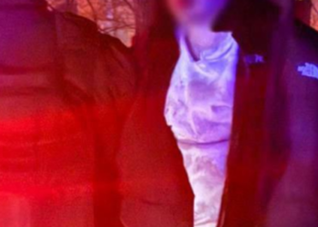 Скандал і кров посеред вулиці: в Києві підліток постраждав від жорстокого нападу