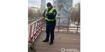 У Києві чоловік загинув після падіння з 23-го поверху, перед цим висловлював намір вчинити самогубство – поліція