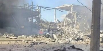 Потужний вибух на заводі "Точмаш" у Донецьку знищив склад боєприпасів та БПЛА