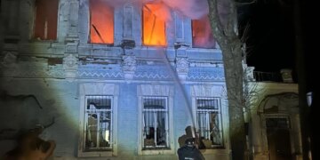 рф атакувала історичну будівлю в центрі Новгорода-Сіверського
