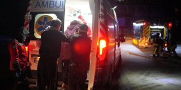 Троє поранених та пожежа: у Запорізькій ОВА показали наслідки ворожої атаки