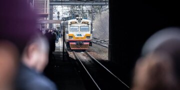 У Києві на лівому березі перебої з світлом і транспортом, є відключення води