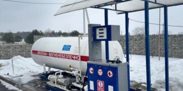 На Київщині ліквідовано три нелегальні АЗС (фото)
