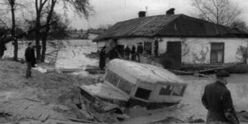 65-ті роковини Куренівської трагедії: як радянська влада намагалася приховати загибель сотень киян