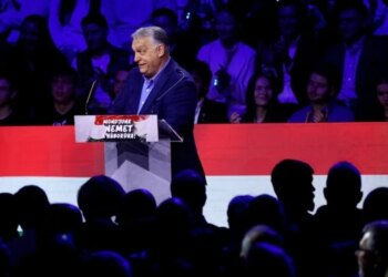 Орбан закликав ЄС скасувати санкції проти нафти й газу РФ