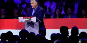 Орбан закликав ЄС скасувати санкції проти нафти й газу РФ