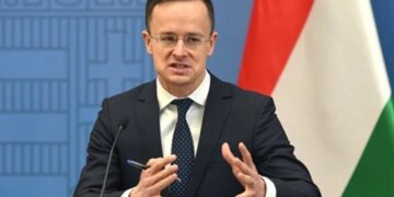 «Грають за нотами Зеленського». Сійярто звинуватив країни Балтії