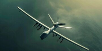 Безпілотники другу ніч поспіль атакують Ленінградську область