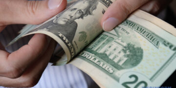 Курси долара та євро на 6 березня