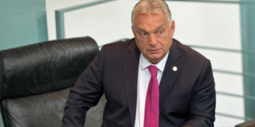 ЗМІ дізналися деталі дезінформаційної кампанії Кремля на підтримку Орбана