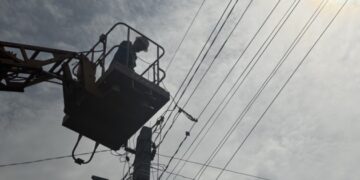 У Києві на лівому березі через аварію на електромережі перебої зі світлом та водопостачанням