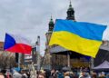 Більш як половина чехів підтримують військову допомогу Україні
