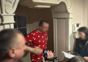 На Сумщині викрили шахраїв, які «продавали» квадрокоптери й автомобілі для військових