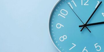 Точний час в Україні: де перевірити і як не спізнитися