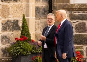 Стармер та Трамп обговорили розблокування Ормузької протоки