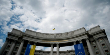 Київ різко відреагував на резолюцію Угорщини щодо України