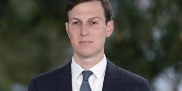 Зять Трампа збирає мільярди для свого фонду, працюючи посланцем на Близькому Сході – NYT