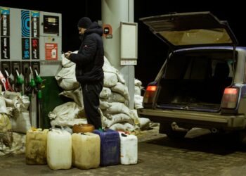 Мають три дні. АМКУ вимагає від АЗС пояснити підвищення цін на пальне