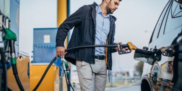 Дизель перевалив за 90 грн: на АЗС різко підняли ціни після обіду