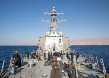 Британія направляє есмінець до Кіпру після ударів по авіабазі