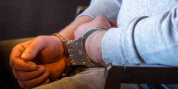 Записав на тещу і батька: у військкома на Львівщині знайшли статків на 8 млн гривень