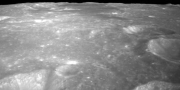 Вчені пояснили загадковий сильний магнетизм Місяця