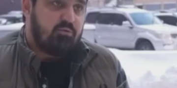 Сильний удар у центрі Києва: керівник КМВА постраждав біля міської ради, – ВІДЕО