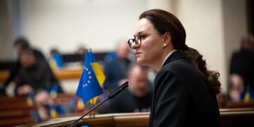 Пальне та продукти дорожчають: чи планує уряд стримувати ціни