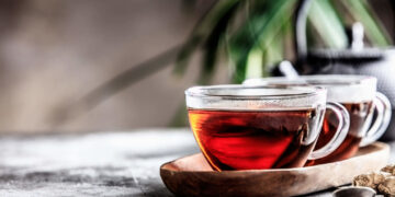 Вчені з’ясували: звичайний чайний пакетик вивільняє мільярд мікропластикових частинок