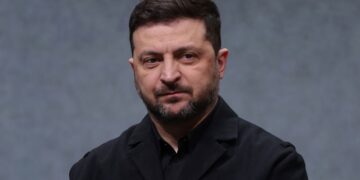 Дехто був у полоні 10 років: Зеленський назвав кількість звільнених з РФ за чотири роки